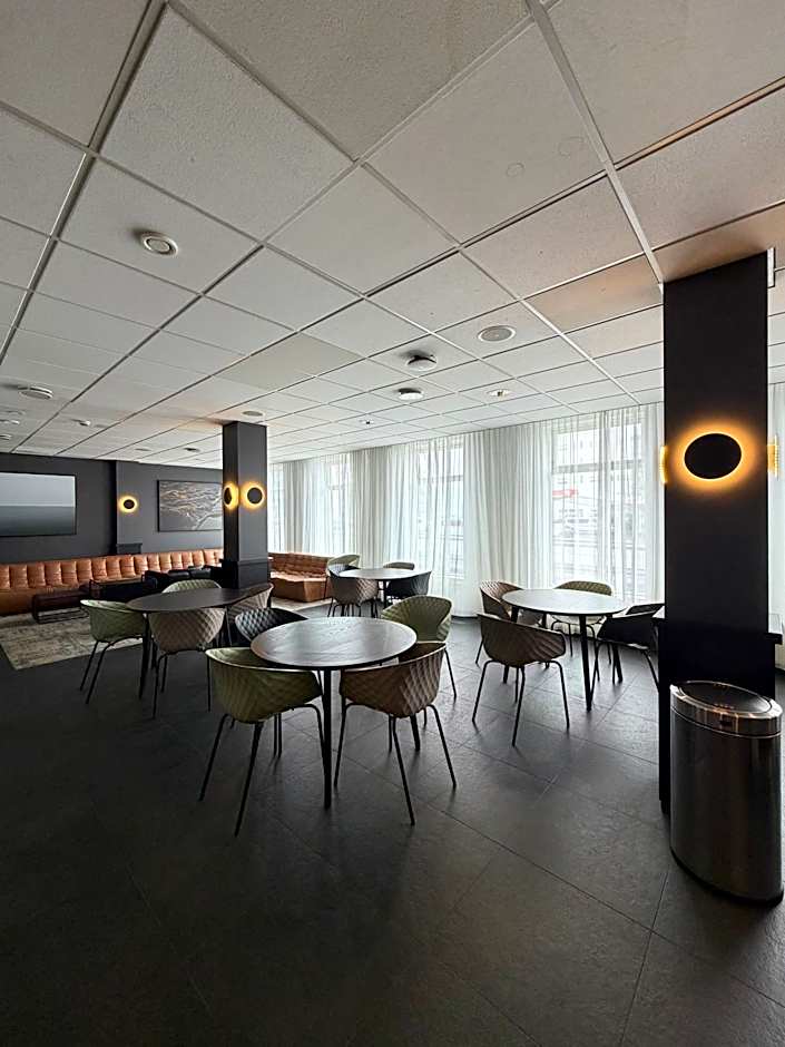 Hotel Cabin