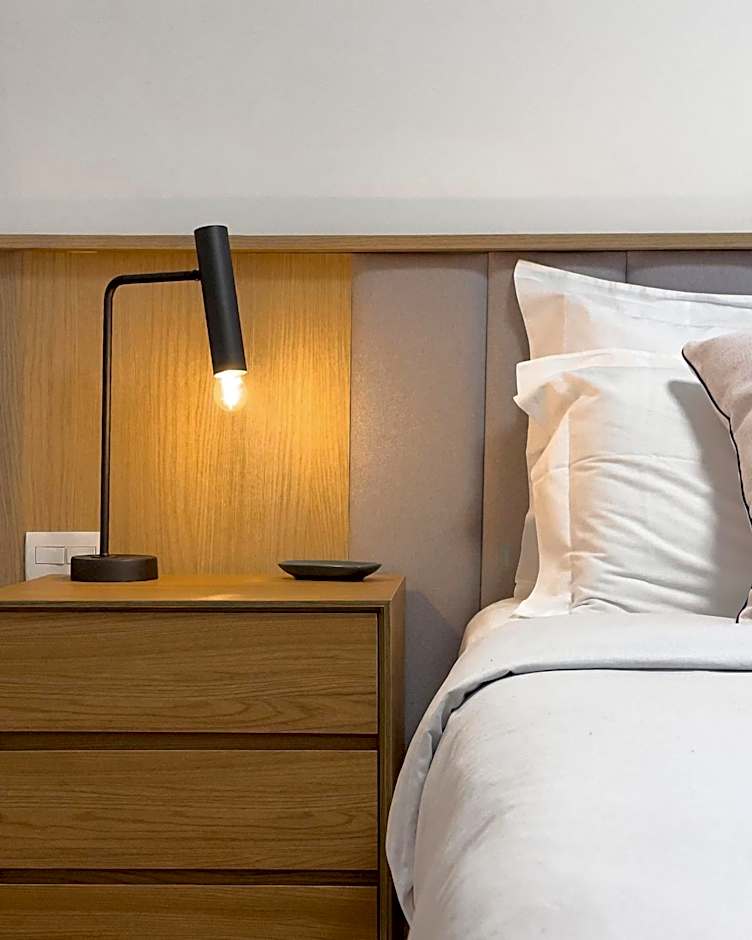 Leblon, Rua Dias Ferreira - Apt silencioso com localização premium