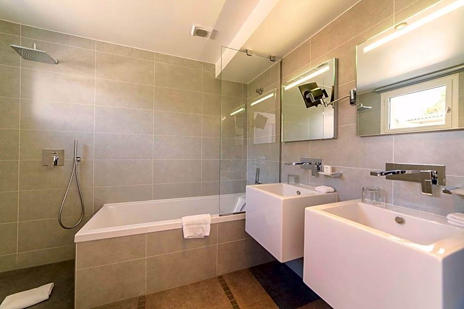 Kube Hotel St Tropez