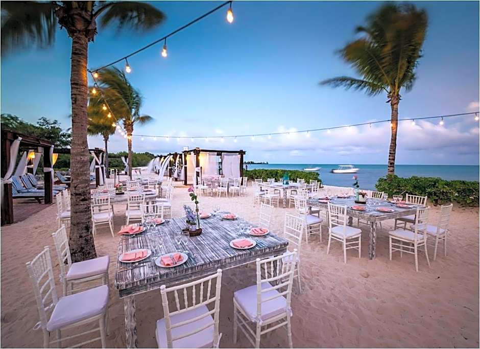 Blue Bay Grand Esmeralda - All Inclusive