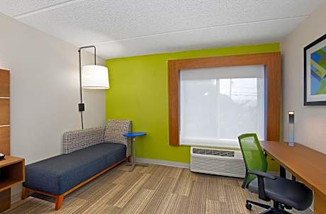 Standard King Room with wheelchair access