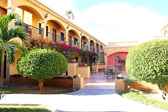 Hacienda Suites Loreto
