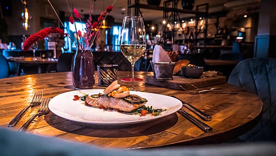 Hotel Cafe Restaurant 't Raedhus