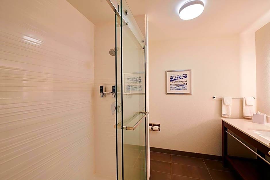 Four Points by Sheraton Cleveland-Eastlake