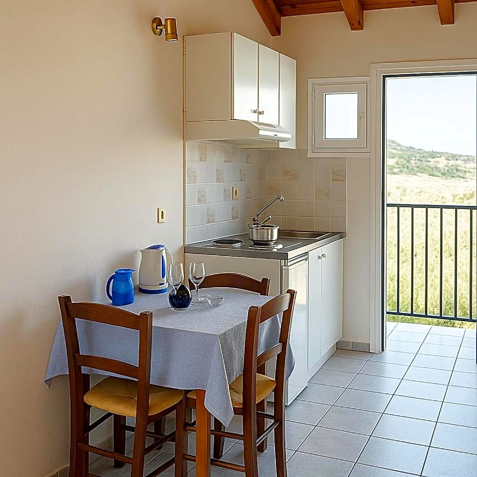 Blue Lake Holiday Homes - Keri Summer Escape