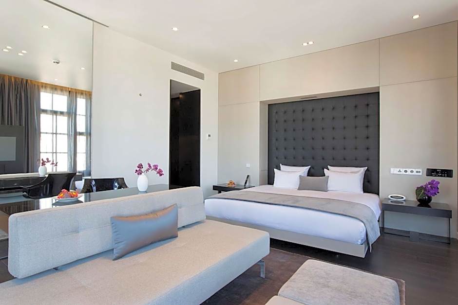 art'otel Amsterdam, powered by Radisson Hotels