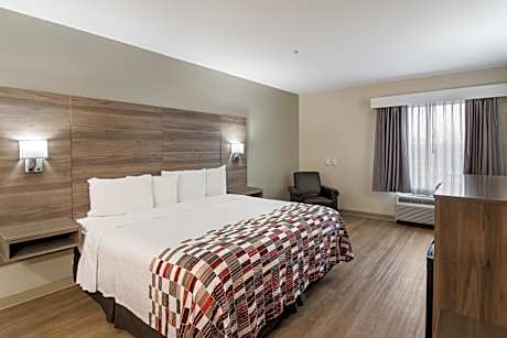 Superior King Room - Disability Access/Roll-In Shower Non-Smoking