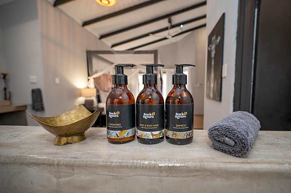 Foxy Crocodile Bush Lodge & Kruger Safari's - No Loadshedding