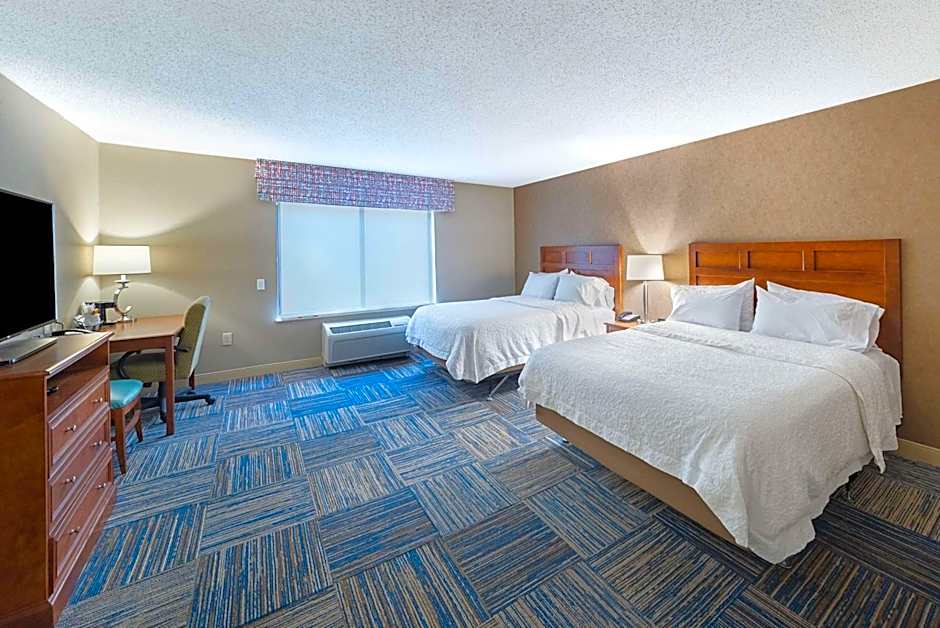 Hampton Inn By Hilton Greenfield, In