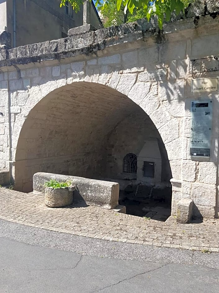 Maison d'Hôtes "La Pierre Pointue"