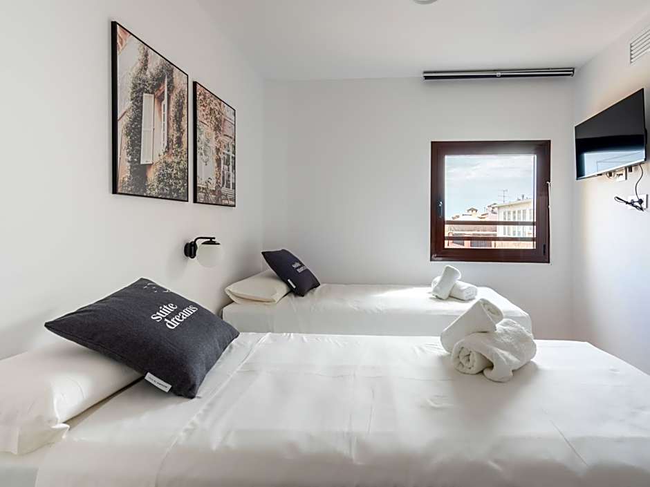 Limehome Barcelona Carrer de Fontcoberta - Digital Access