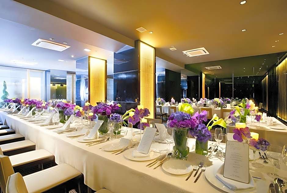 THE SCREEN - Boutique & Luxury Design Collection -