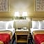 Econo Lodge Drums