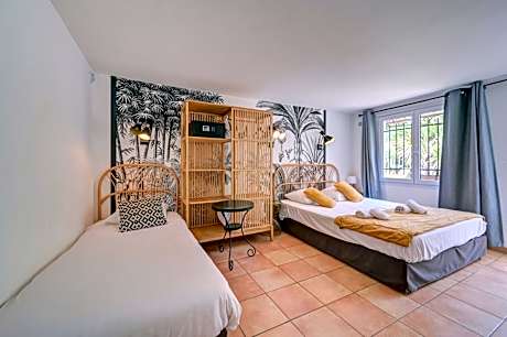 Triple Room Terrace with Garden View