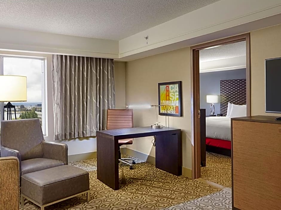 DoubleTree by Hilton San Francisco Airport North Bayfront