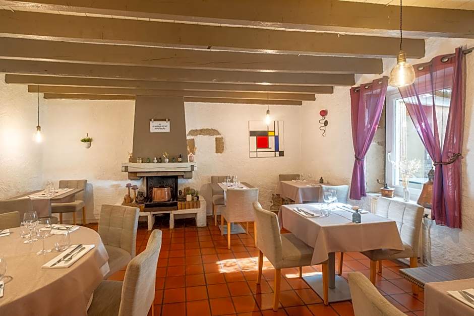 Logis Hôtel Les Vieilles Granges