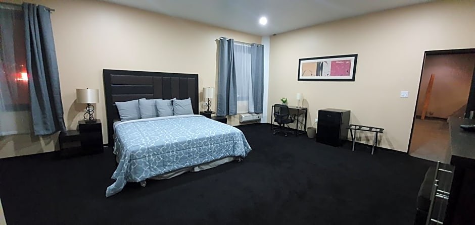 Costero Inn - Not Hotel -