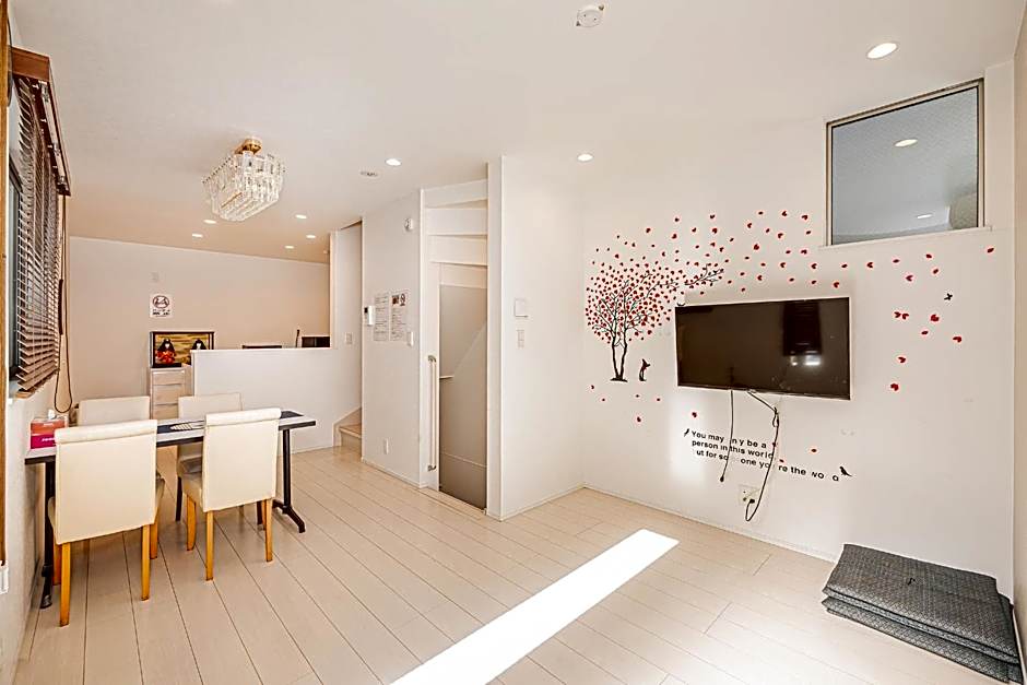 SkyTreeStayHotel2鐘ヶ淵駅から徒歩4分天井からskytreeが見えます