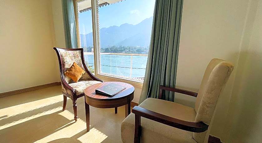 Yog niketan by sanskriti