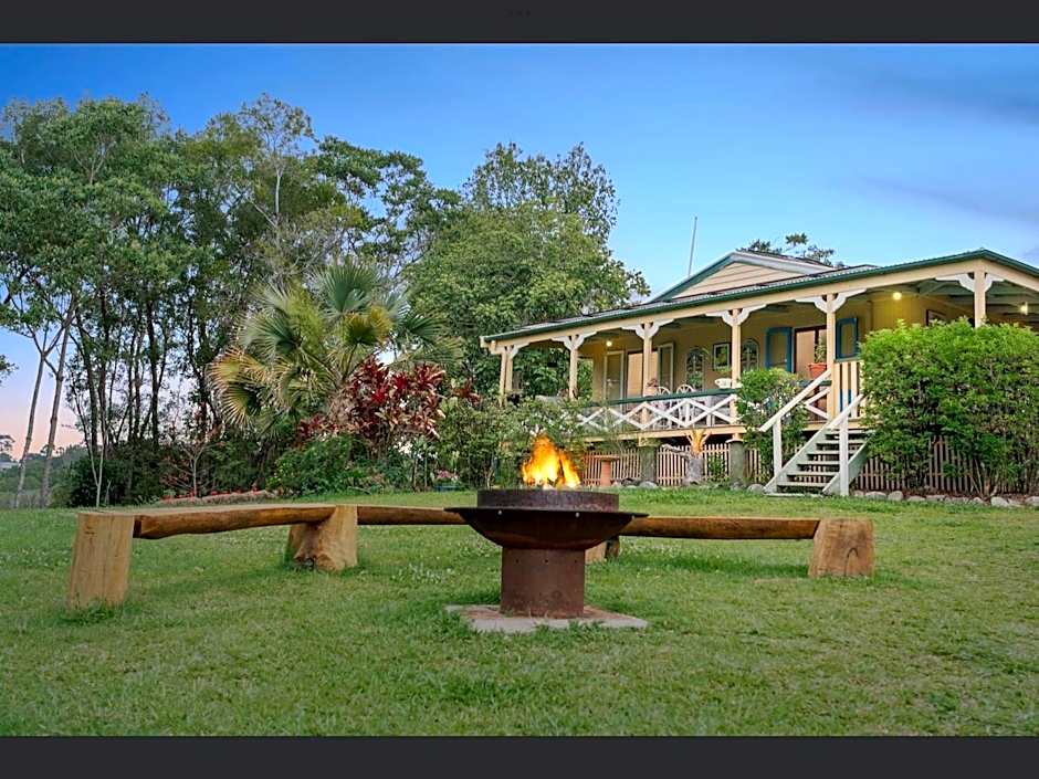 Noosa Hinterland Escape