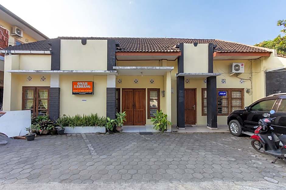 Hotel O Omah Ladrang