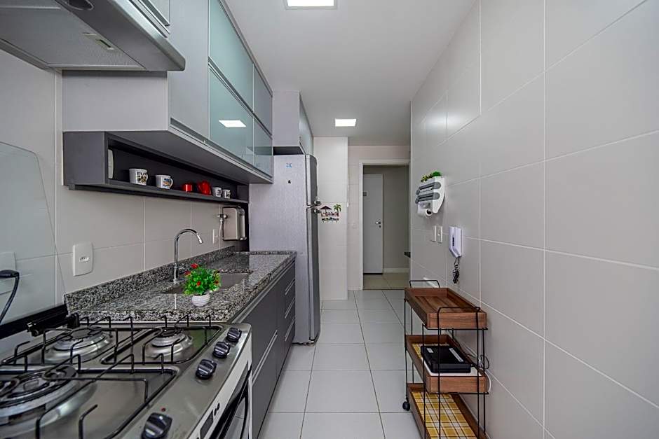 Cf06 apto 3 quartos a 150m Praia do Forte!