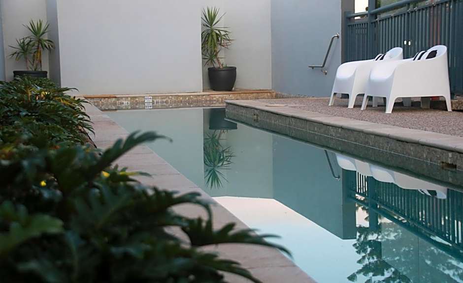 Lennox Holiday Apartments