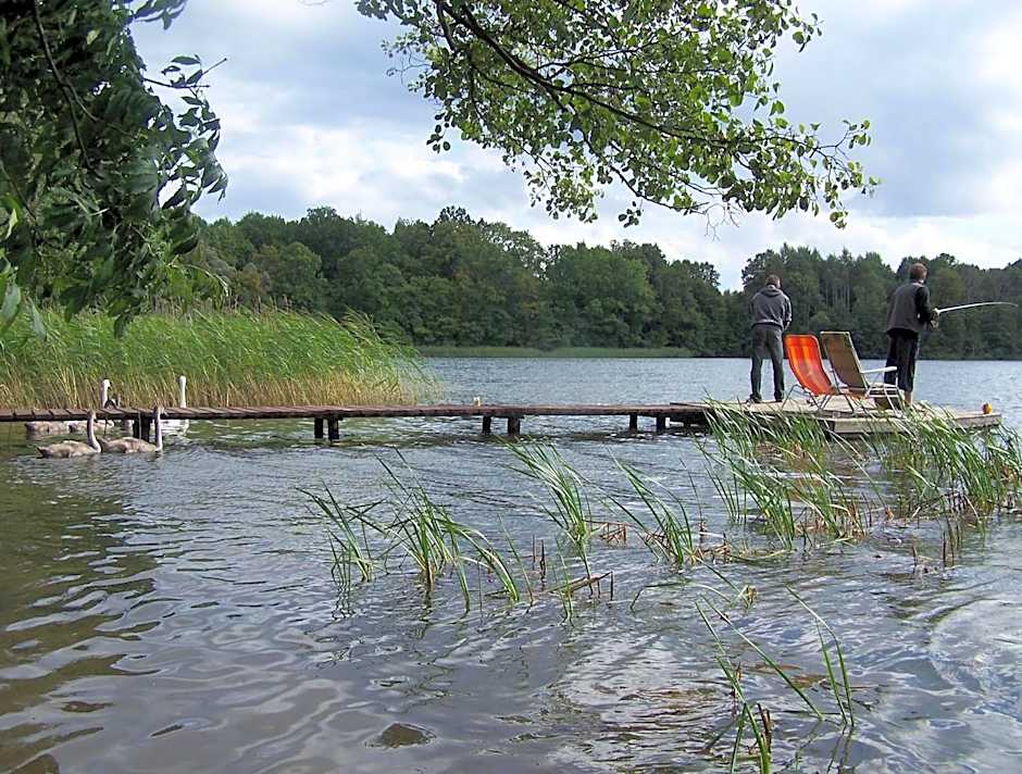 Domek na Skraju Wsi dostęp do jeziora UBLIK