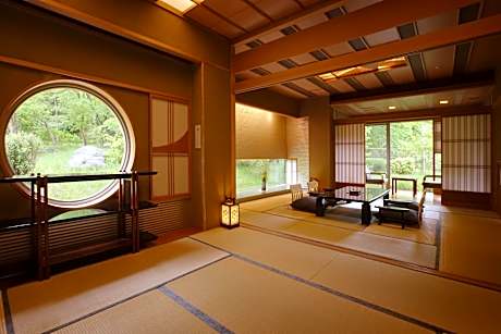 Japanese-Style Suite with Open-Air Bath