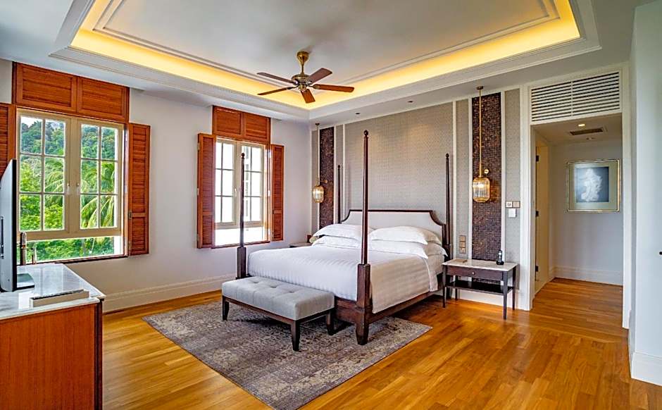 Photo 1 of 5 of Suite, Sea View