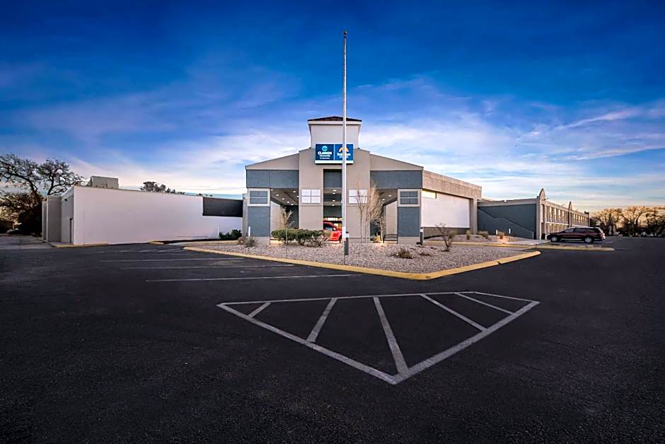 Clarion Inn & Suites and Convention Center