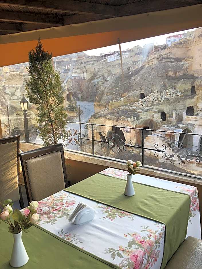 Demisos Caves Hotel