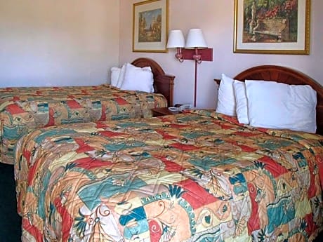 Double Room with Two Double Beds - Non-Smoking