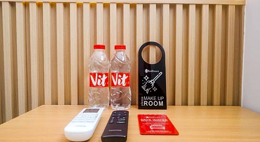RedDoorz Near Simpang Lima Semarang
