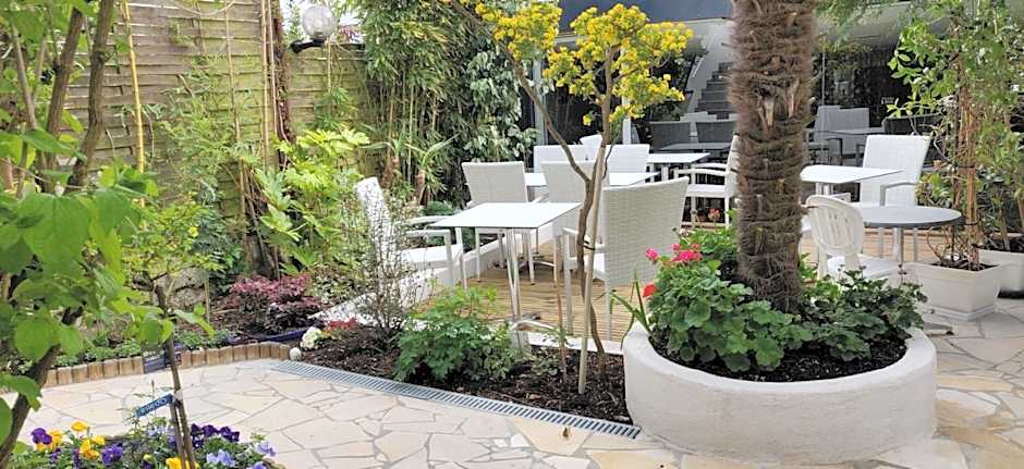 Logis Hotel Les Bleuets