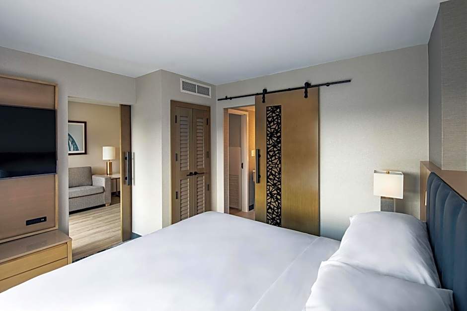 Sheraton Suites Columbus Worthington