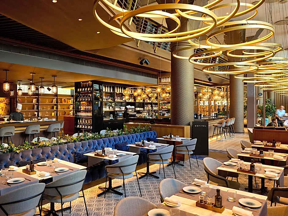 Sofitel Barcelona Skipper