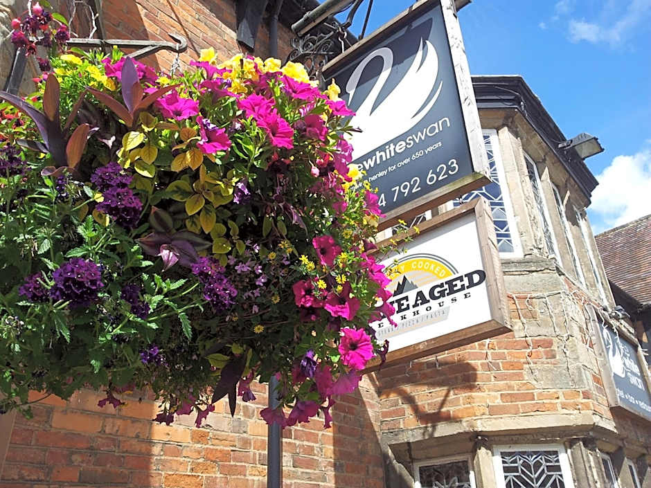 The White Swan Hotel Bar & Restaurant