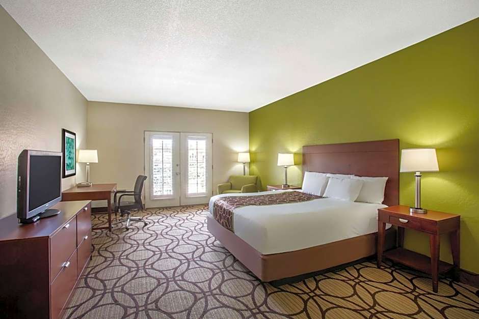 La Quinta Inn & Suites by Wyndham Conference Center Prescott