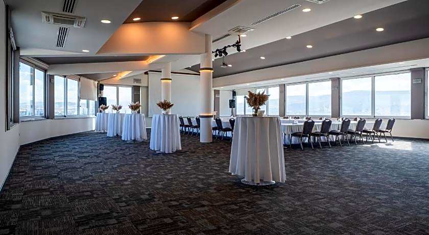 Parion Hotel