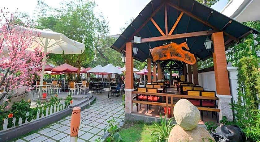 Hoa Binh 2 Hotel