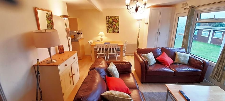 Sheena's Dartmouth Chalets