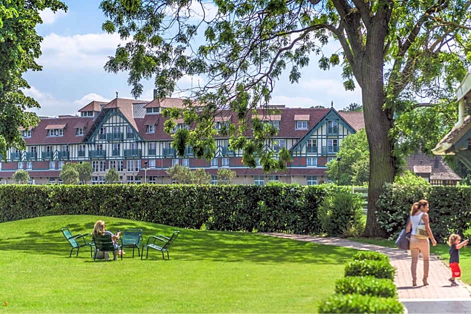 Renaissance Paris Hippodrome de St. Cloud Hotel