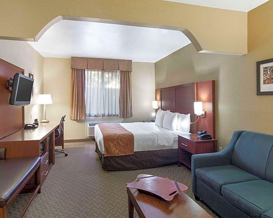 Quality Suites Midland