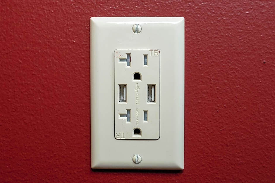 Red Roof Inn & Suites Calhoun