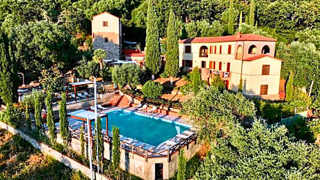 Madonna del Poggio B&B