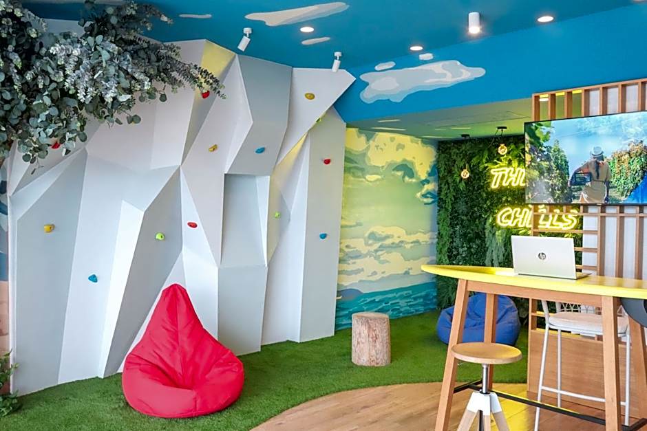 Le Meridien Lav Split