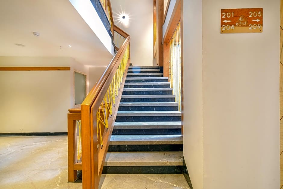 Hathili Hotel & Restaurant