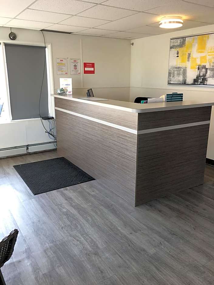 Howard Johnson by Wyndham Grande Prairie