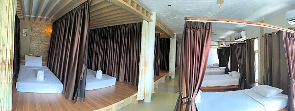 Photo 1 of 9 of Single Bed in 10-Bed Dormitory Room